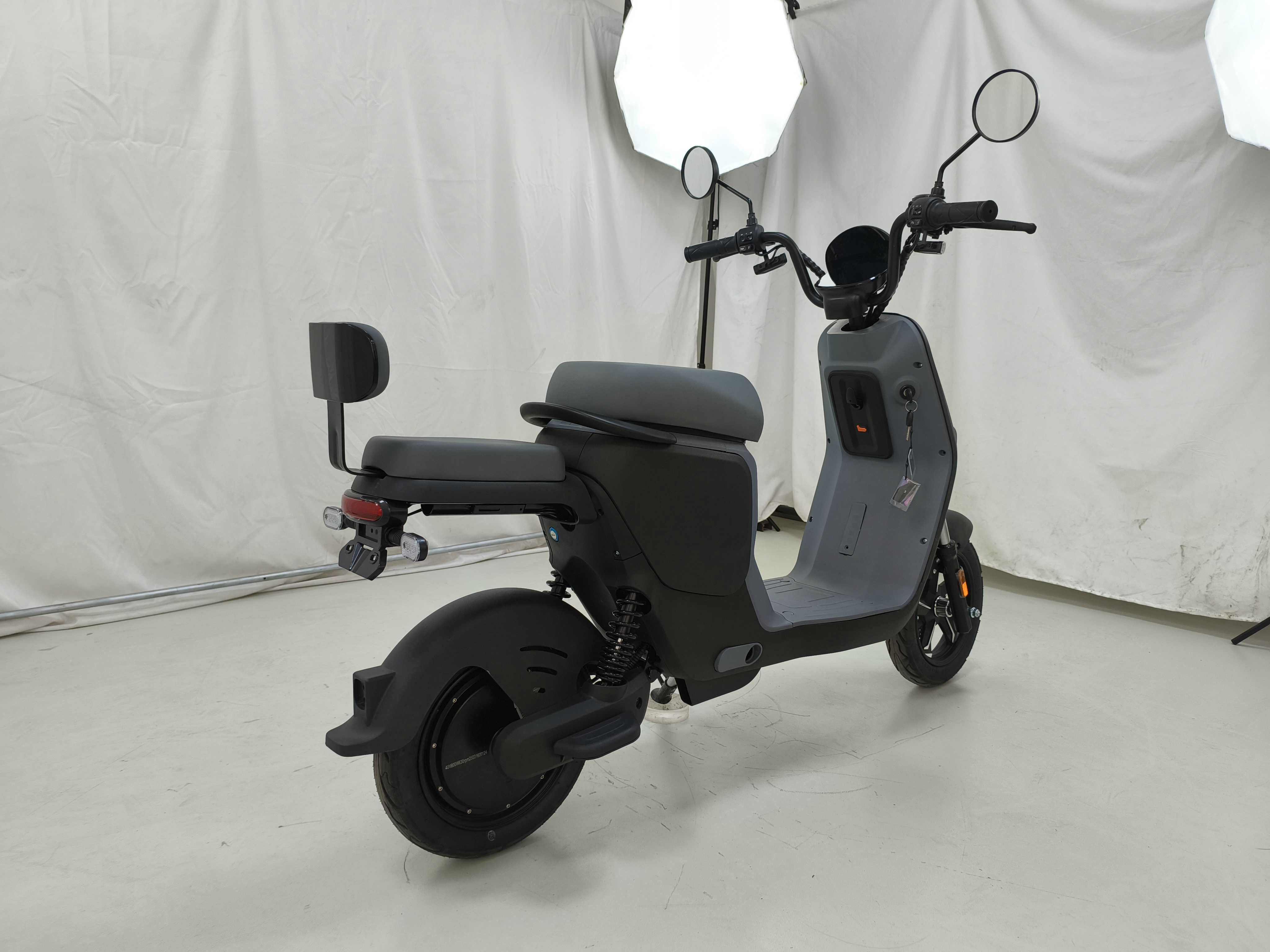 800W 48V20Ah lead-acid City Moped Long Range Student and Adult Electric Motorcycle Scooter Moto