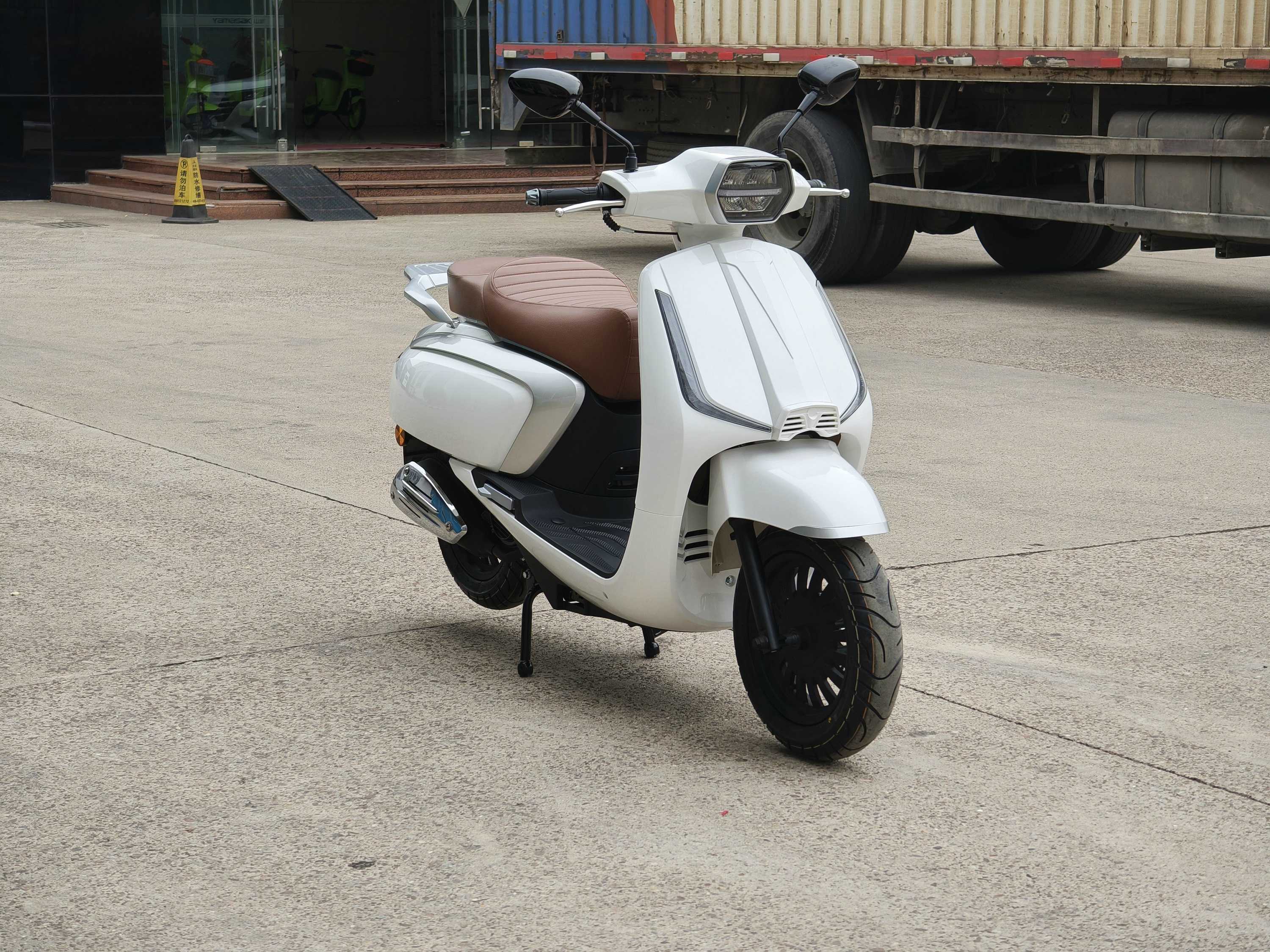 125/150cc Scooter Petrol Motocycle Motorbike Gasoline Moto