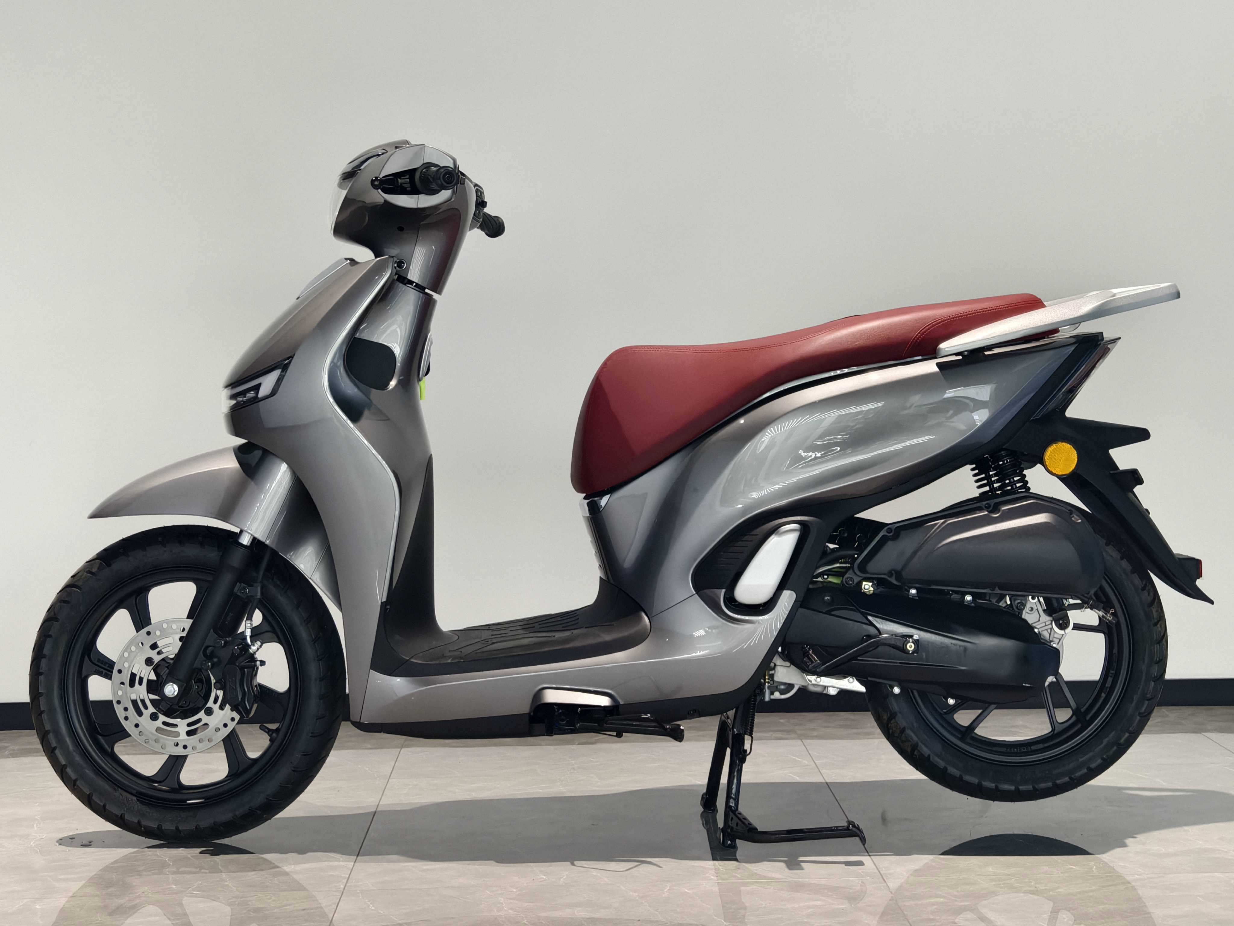 150cc Scooter Petrol Moped Motorbike Motorcycle EX008