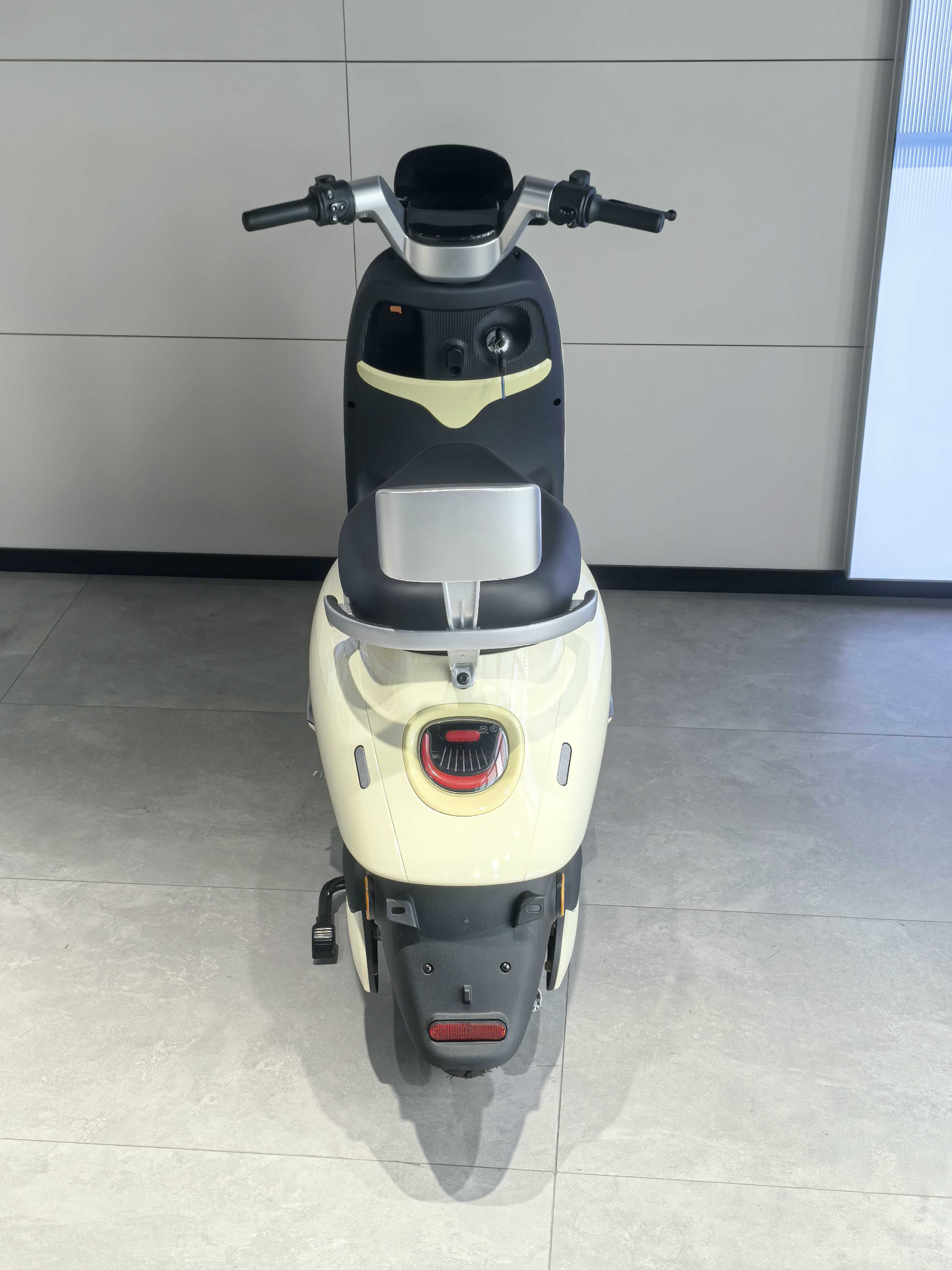 1500W 60V 20ah Lead Acid Electric Moped Electric Scooter