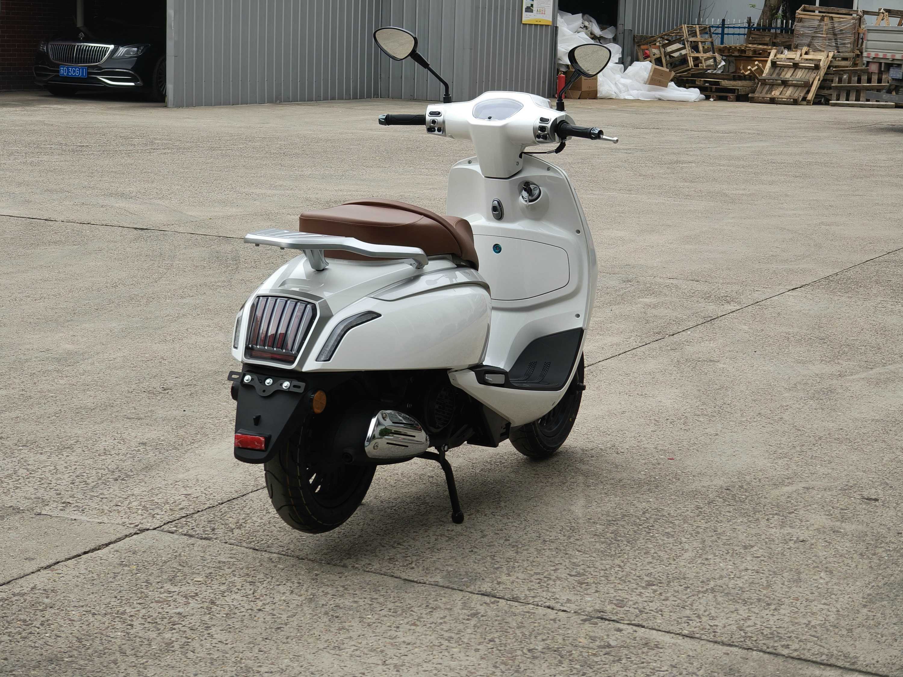 125/150cc Scooter Petrol Motocycle Motorbike Gasoline Moto