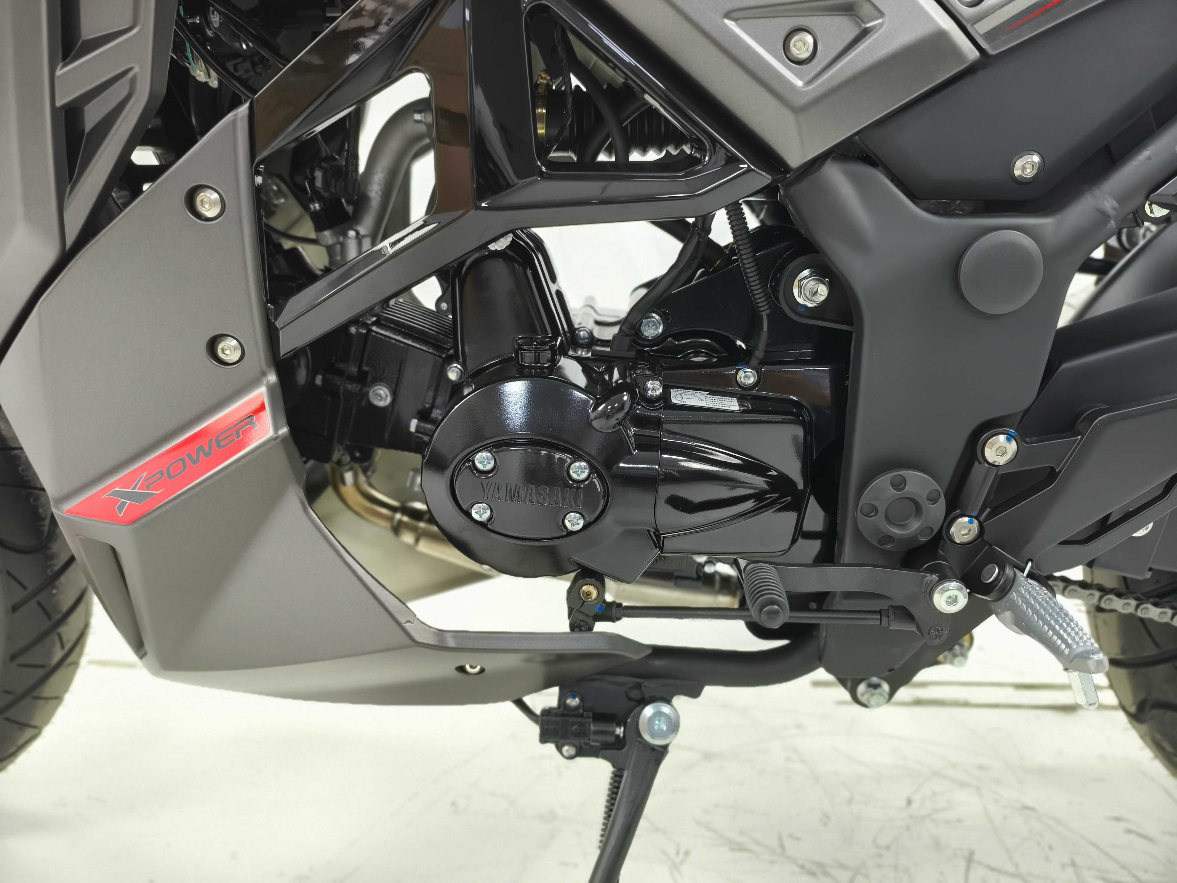 EEC 125cc Motorcycle Racing Motobike Sports Moto MB125-10